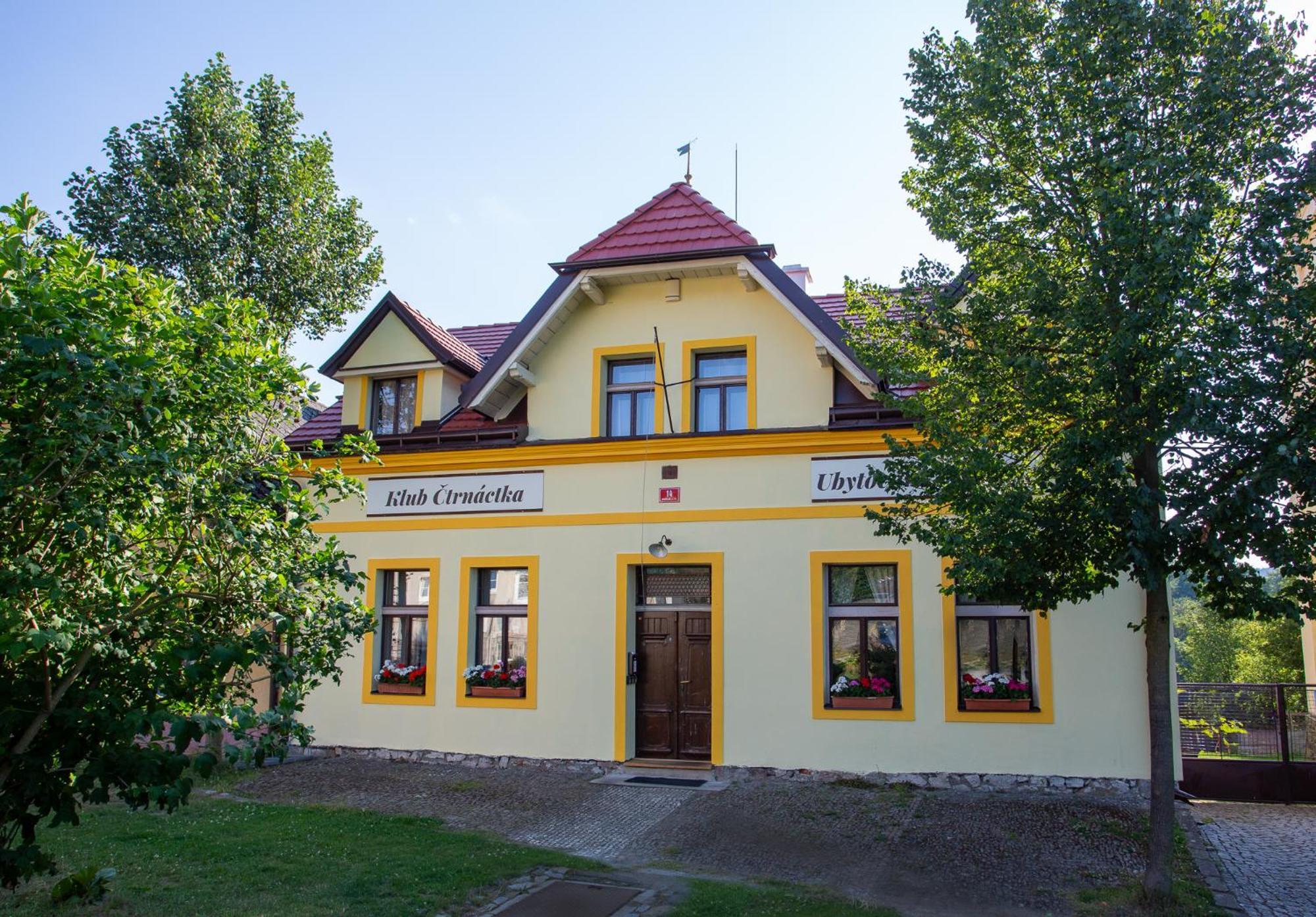Penzion Ctrnactka Rataje nad Sázavou Екстериор снимка
